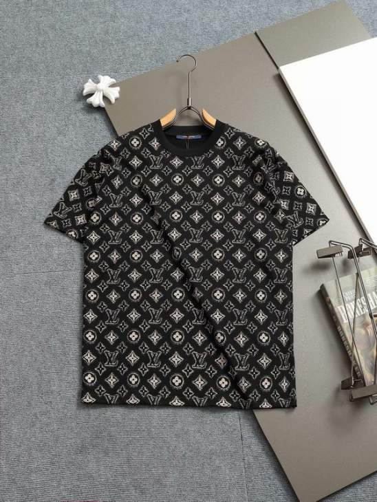 Picture of Louis Vuitton T Shirts Short _SKULVXS-L24cx186994